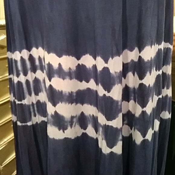 Navy tied dye maxi skirt - Picture 3 of 3